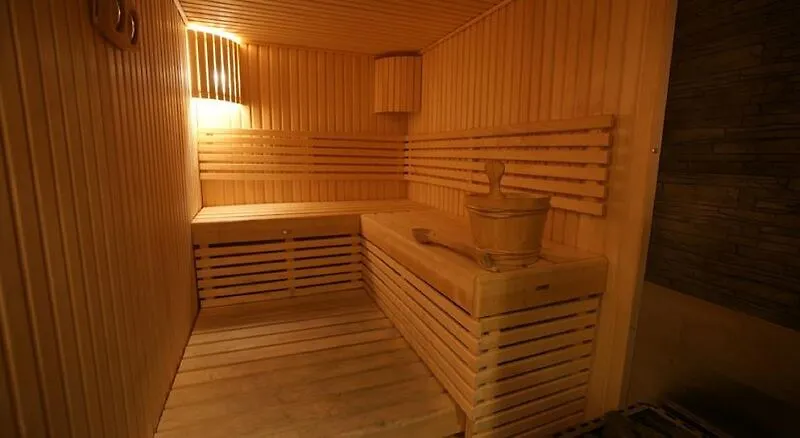 فندق منازل العين جراند