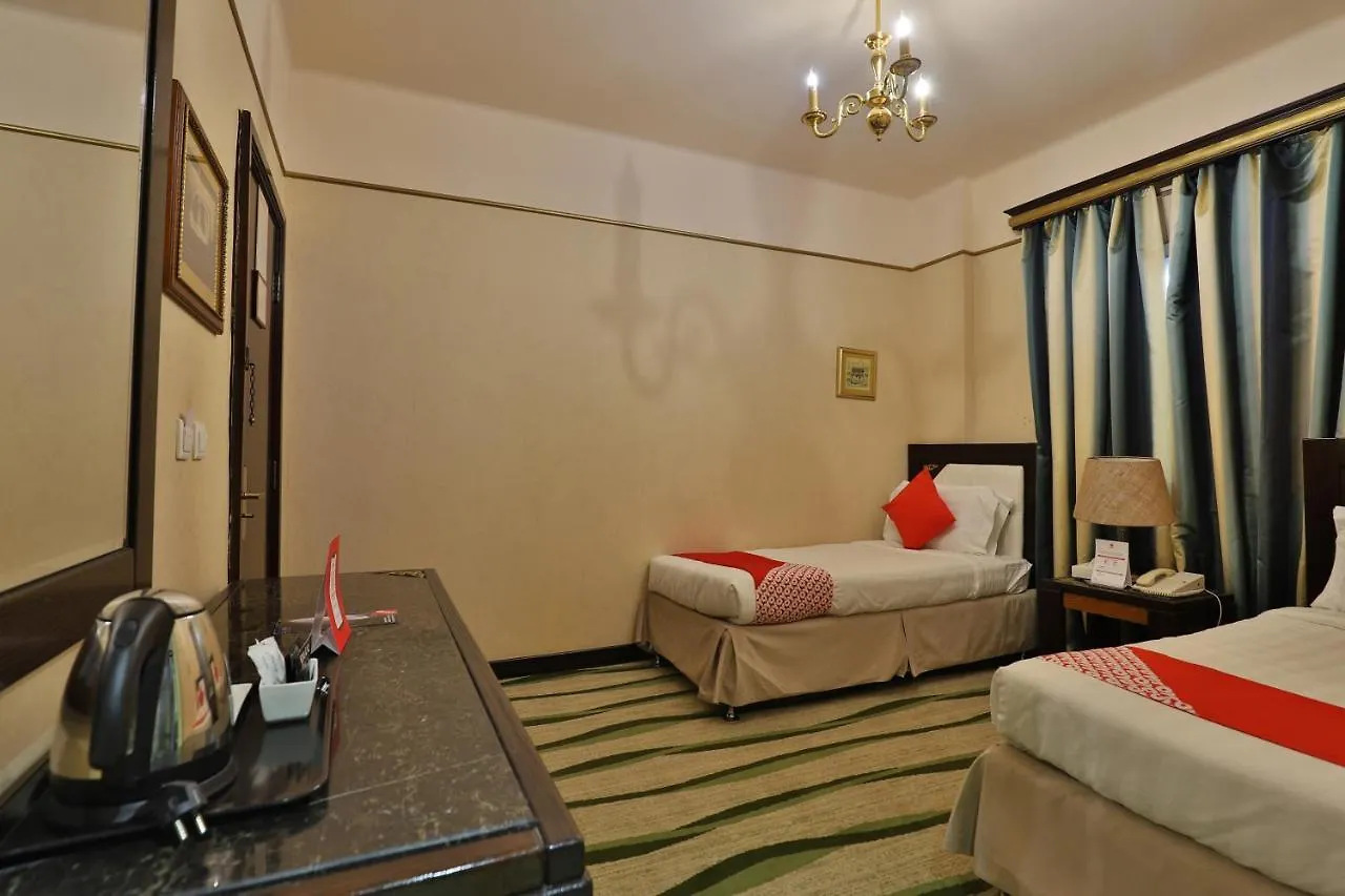 منازل العين جراند فندق