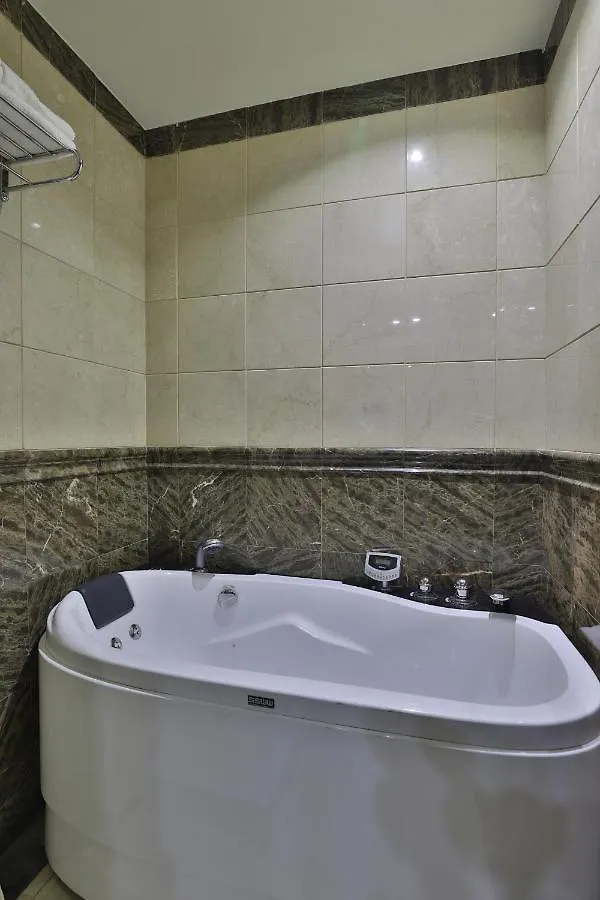 Oyo 335 Manazil Al Ain Grand Hotel 0*, Mekke Suudi Arabistan